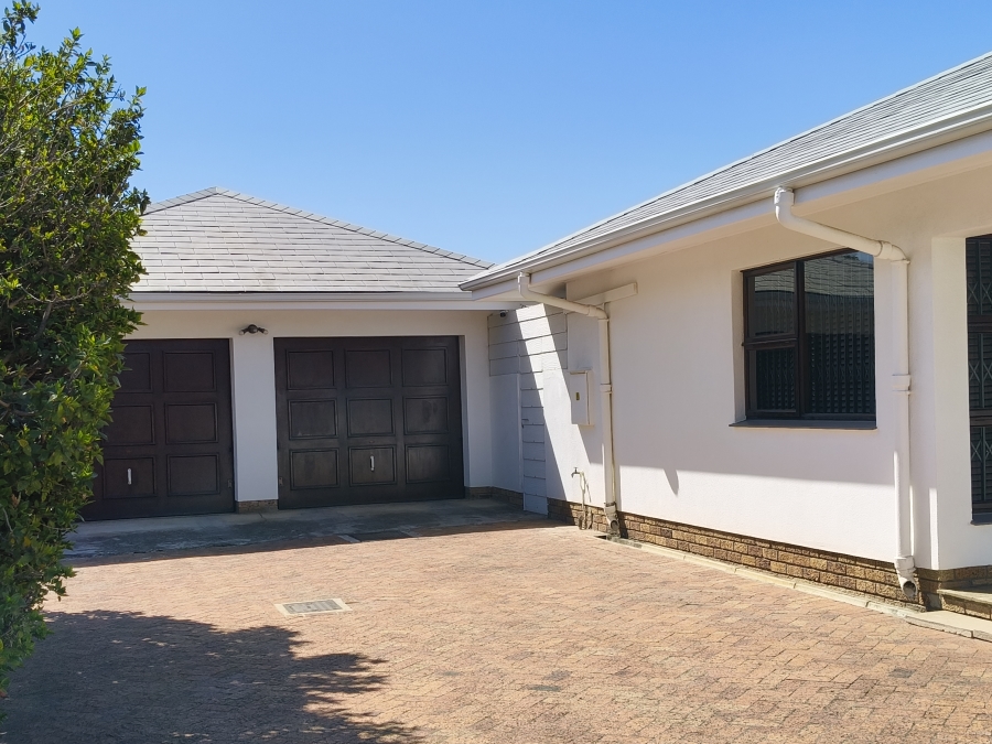 4 Bedroom Property for Sale in Goedehoop Western Cape